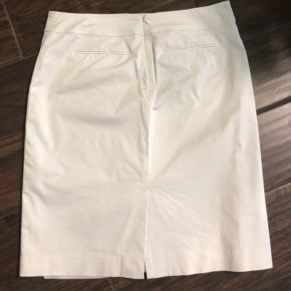 White Ann Taylor Loft pencil skirt - Picture 3 of 3